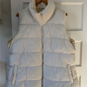 Old Navy Puff Vest XXL Cream